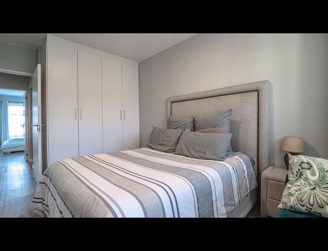 2 BEDROOM FLAT FOR SALE IN UMBOGINTWINI